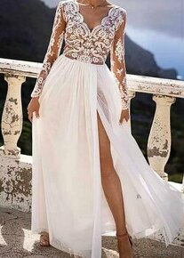Biele dlhé elegantné šaty