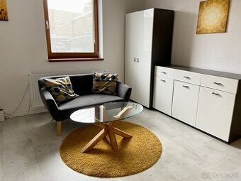 Prenajmem priestrannú garsónku o veľkosti 40 m2