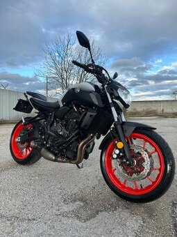 Yamaha MT07 Akrapovic