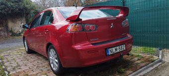 Mitsubishi lancer Evo X krídlo
