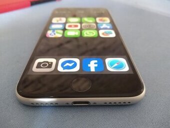 Apple iPhone SE (2020)