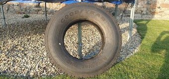 Goodyear 235/75/17,5