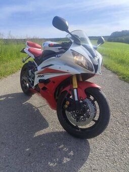 YAMAHA YZF-R6