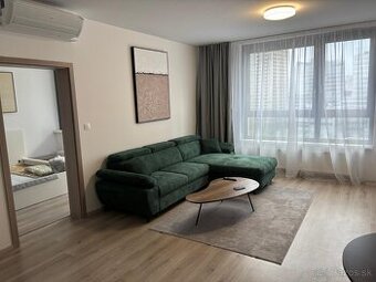 Centrum / krásny 2 izbový byt s parkovaním