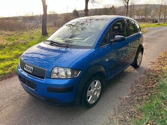 Audi A2 1.4TDI 66kw 2004 171000km modra metaliza