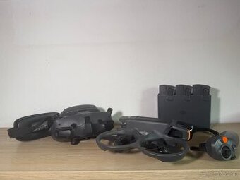 DJI Avata 2 (Fly More Combo, 3 batérie)