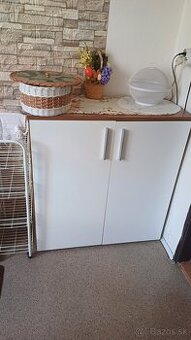 Dve komody REZERVOVANE NEVOLAT