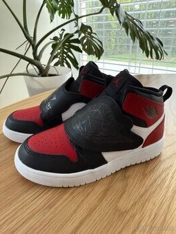 SKY JORDAN 1