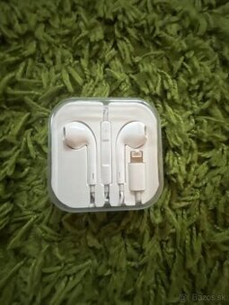 Originál Apple slúchadla