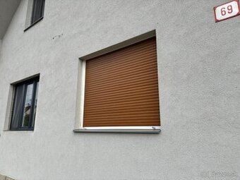 Manualne exterierove rolety s komplet prislusenstvom