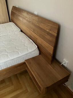 Manželská posteľ 160×200 z masívneho dreva +nočné stolíky