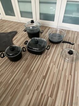 Titán Crown Exklusive