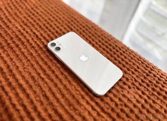 Iphone 11 - 64GB - biely