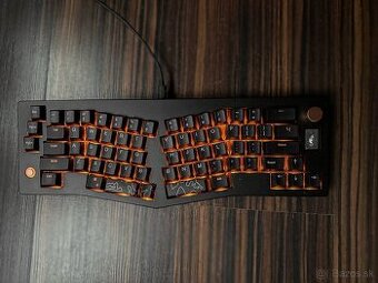 Epomaker Cidoo ABM066 + Leobog Graywood V3 Switche