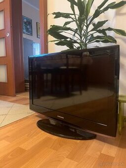 Samsung TV 80cm