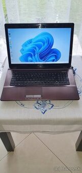 Asus   17.5
