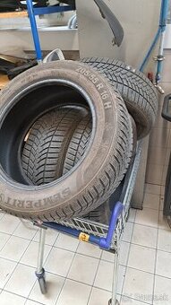 Predám zimné Semperit 205/55r16 dot 2019