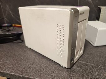 QNAP NAS Server TS-231P