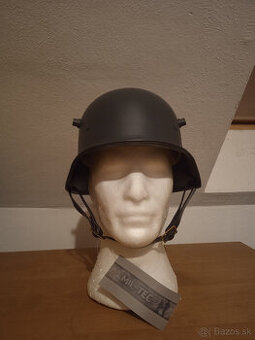Replika nemeckej helmy M16 Stahlhelm