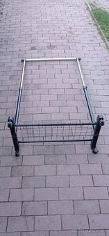 Mobilný vešiak