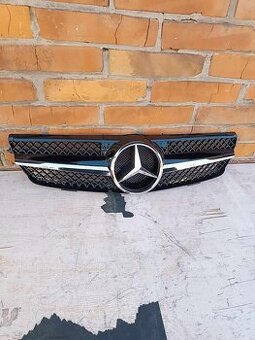 Přední maska pro Mercedes CLK W209 / C209 / A209, r.v. 2002