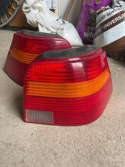Golf 4 zadné svetlá