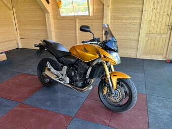 Honda Hornet 600 CB600FA