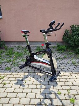 stacionárny bicykel brother