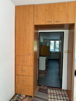 Čast skrine