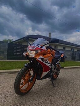 Honda Repsol cbr 125