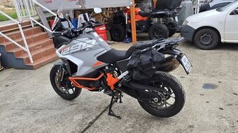 KTM 1290 SUPER Adventure S (2023) za 14 500 €?