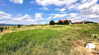 Predaj, Pozemok v tichej lokalite - 800 m2, Veľký Lapáš