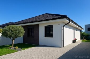 okr. Senec - MILOSLAVOV - NA PREDAJ 3 izbový byt v rodinnom