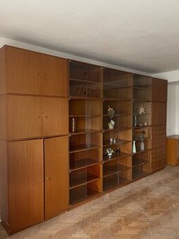 Retro obývacia stena