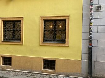 PRENÁJOM obchodný priestor - Zámočnícka 35 m2, BA I