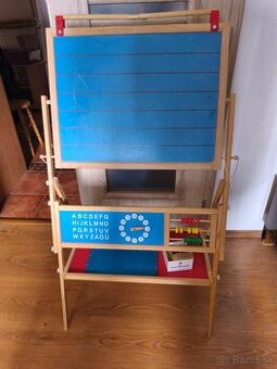 Detská drevená tabuľa na písanie kriedou i magnetická