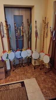 Ozembuchy  so strunenim ako hudobný nástroj, alebo darček  ,