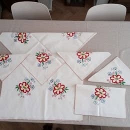 Bavlnené vyšívané retro prestieranie, dečky mix