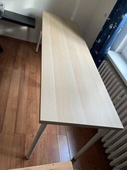 Dlhy kancelársky písací stôl