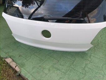 Predám kufrove dvere Polo 6r