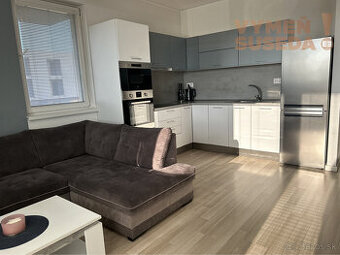 PRENAJATÉ - Prenájom 2 izb. slnečného bytu s balkónom, park