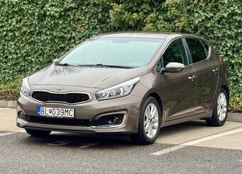 Kia Ceed 1.4i facelift 2016 Gold+ Navi Výhrev Kamera SR auto