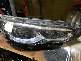 Vw golf 8 full Led pravý svetlomet