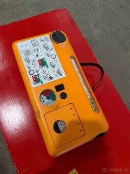 Kompresor do kufra auta