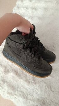 Členkové kožené tenisky Nike Air zelená olivová vel. 36.5