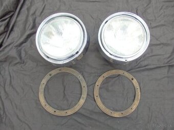 Škoda 1202 STW a 1203 nepoužité predné reflektory