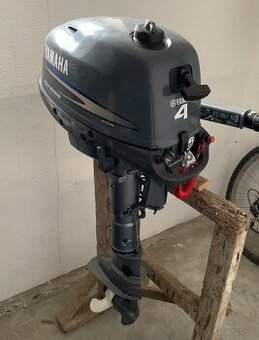 Motor Yamaha 4  - dlhá noha