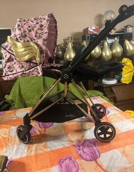 Kocik Cybex Mios Jeremy Scott