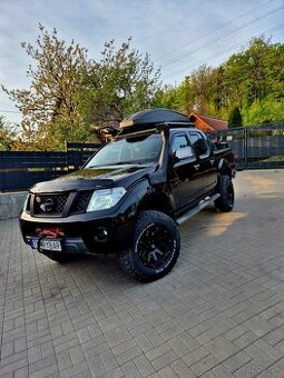 Nissan Navara DoubleCab 2.5 dCi LE A/T