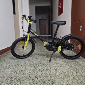 16-palcový bicykel pre deti od 4,5 do 6 rokov 500 Dark Hero
